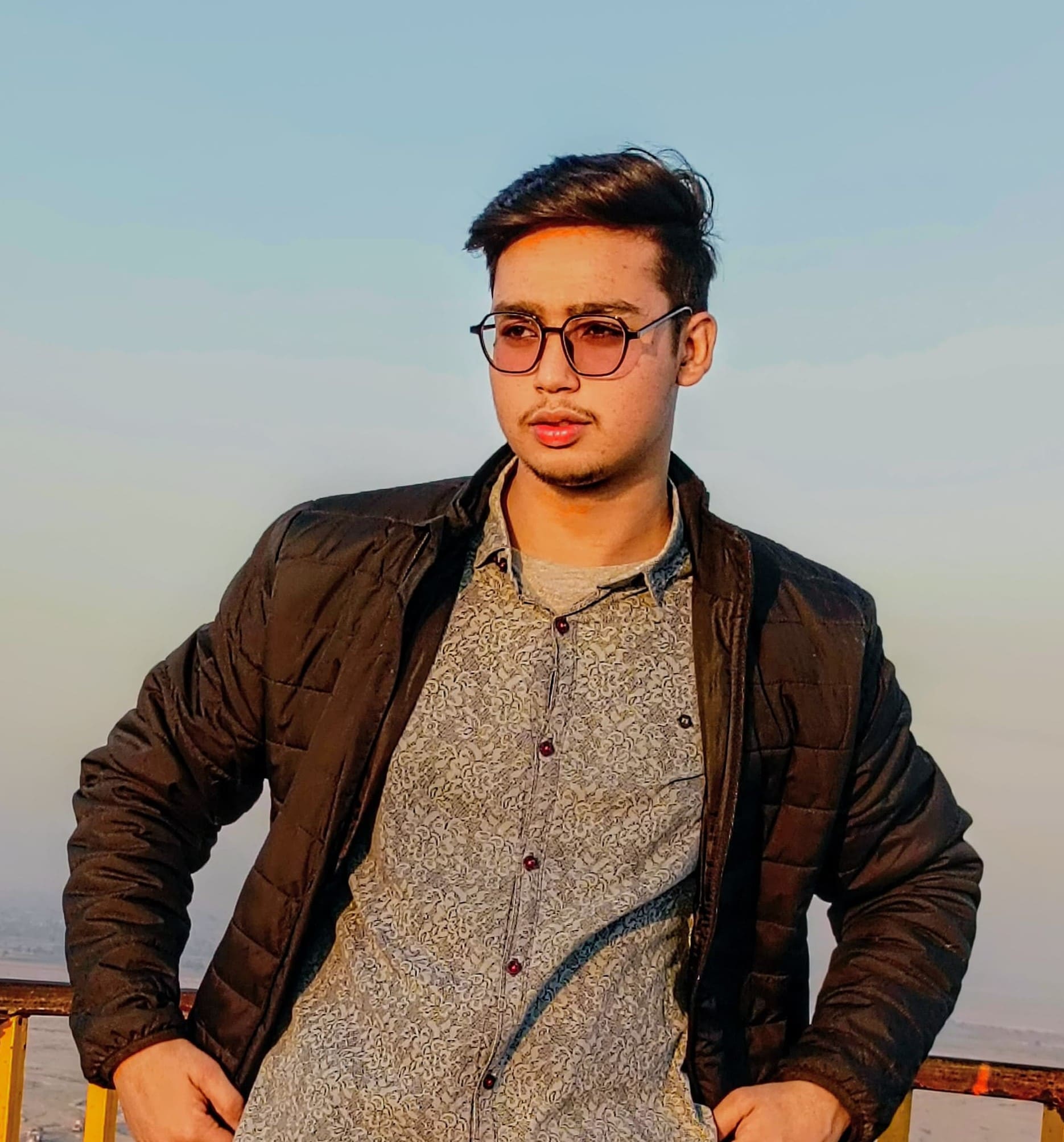 Zain Abbas — Electrical Engineer